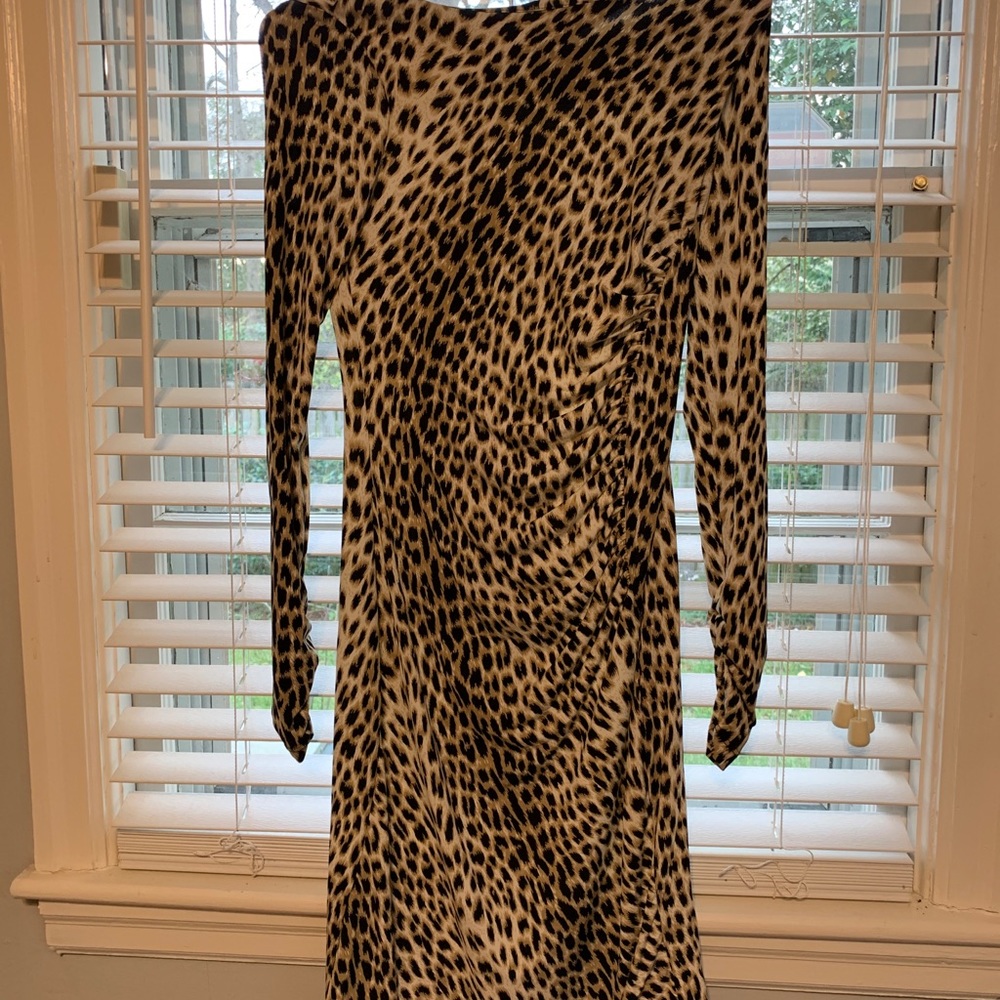 CMV Leopard Ruched Dress - Picture 3 of 6
